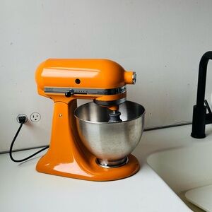KitchenAid Tangerine Mixer used twice nwot